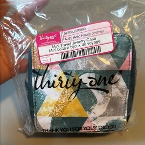 thirty-one Geometric Mini Jewelry Case in Hello Happy Journey
